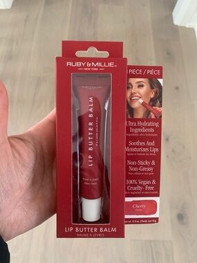 RUBY & MILLIE Lip Butter Balm